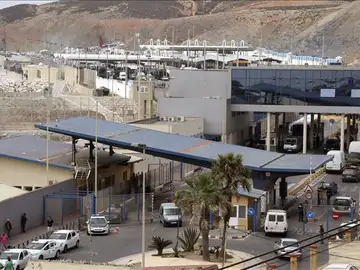 Frontera del Tarajal que separa Ceuta de Marruecos Frontera del Tarajal que separa Ceuta de Marruecos