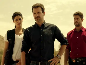 Lola, Héctor y Salva Lola, Héctor y Salva