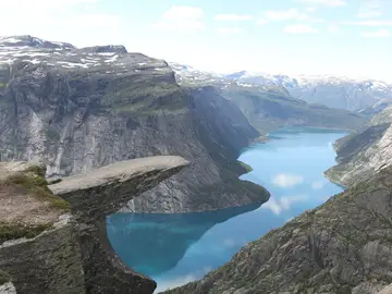 Trolltunga, en Noruega Trolltunga, en Noruega