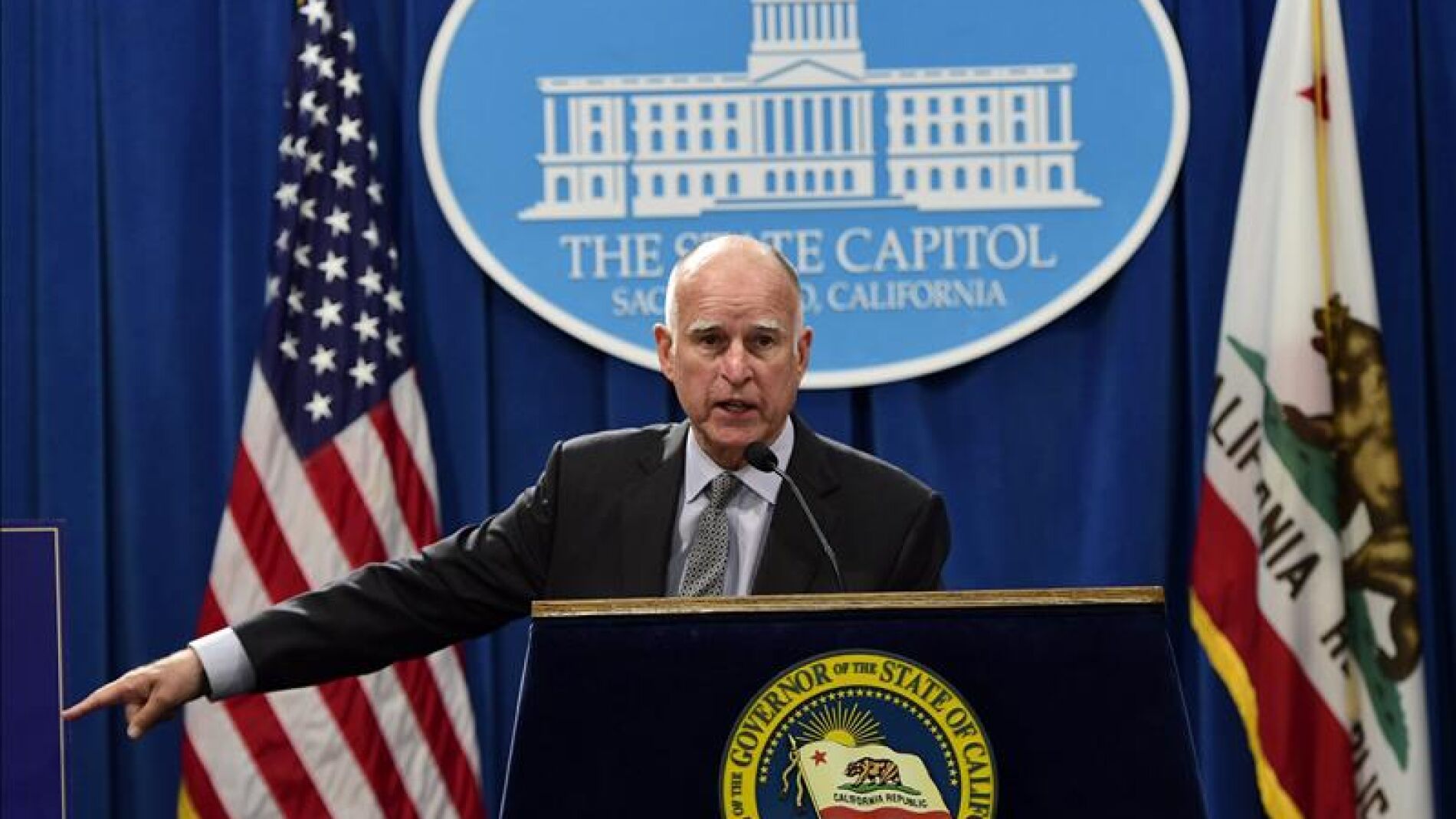 El gobernador de California, Jerry Brown.