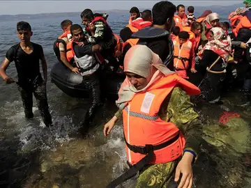 Los inmigrantes no han podido dar un número exacto de las personas que había en la embarcación Los inmigrantes no han podido dar un número exacto de las personas que había en la embarcación