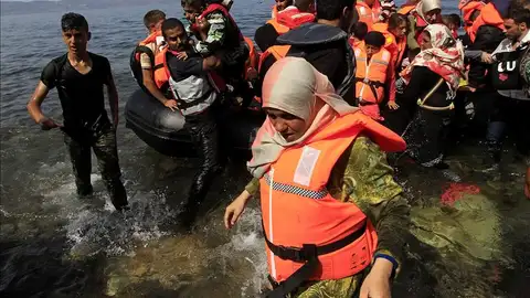 Los inmigrantes no han podido dar un número exacto de las personas que había en la embarcación Los inmigrantes no han podido dar un número exacto de las personas que había en la embarcación