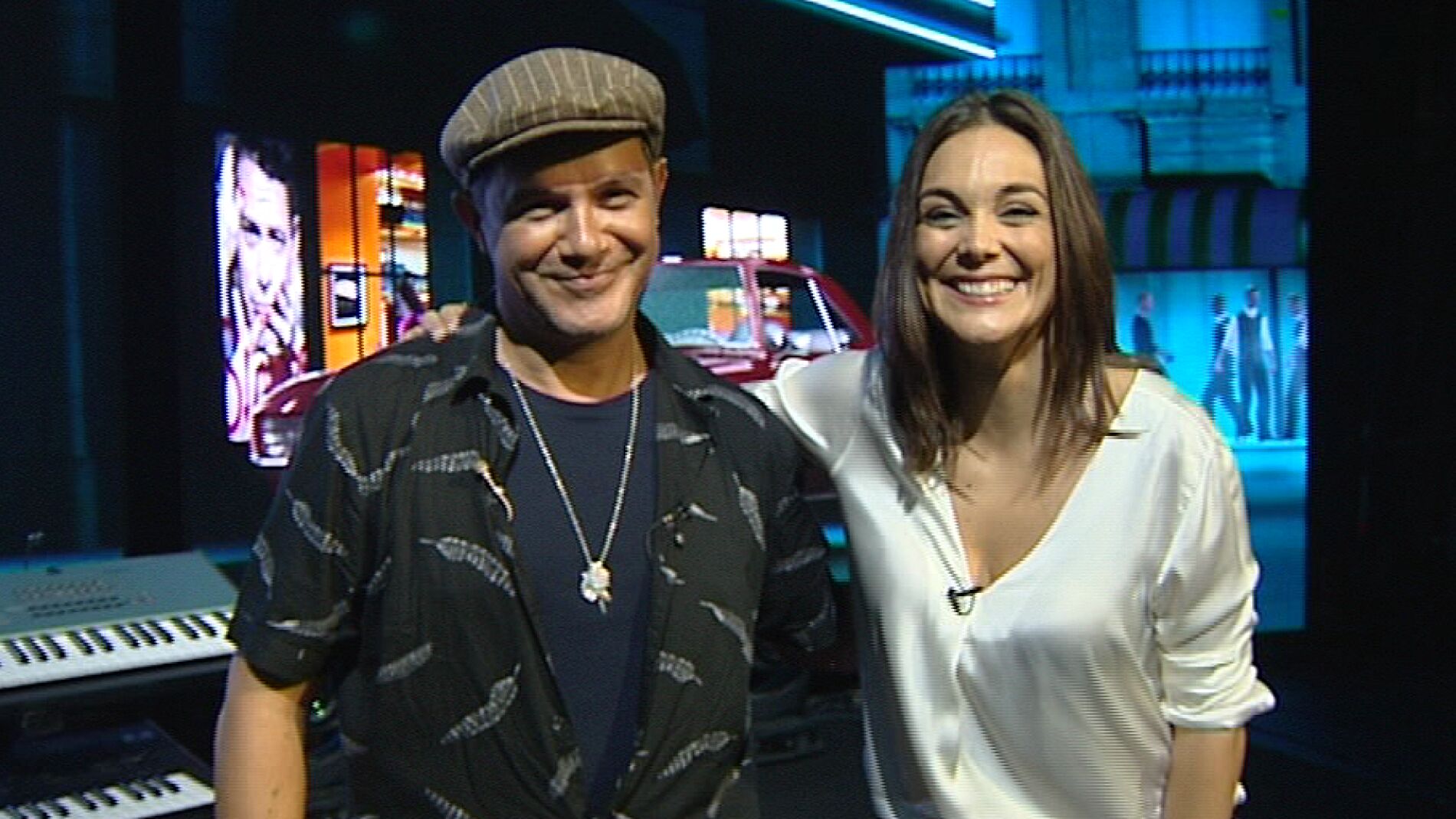 M&oacute;nica Carrillo con Alejandro Sanz
