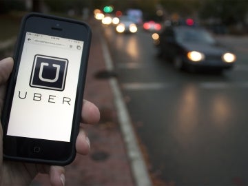 Uber va a por los coches autónomos