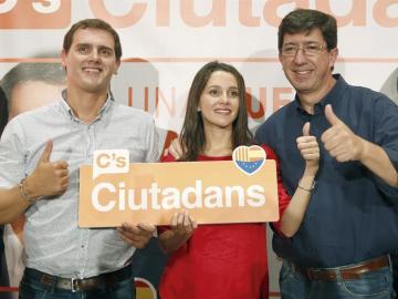 Albert Rivera junto a Inés Arrimadas y Juan Marín 