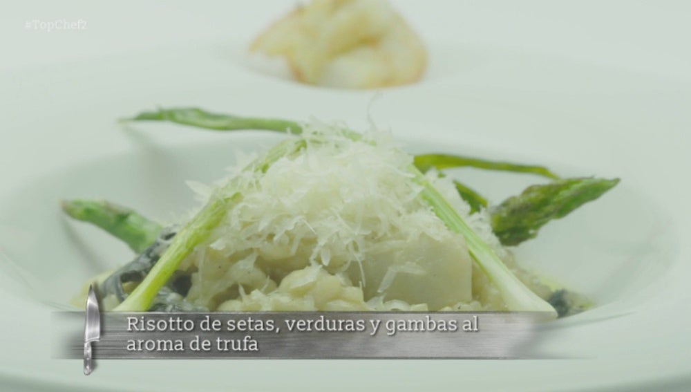 Risotto de setas, verduras y gambas al aroma de trufa