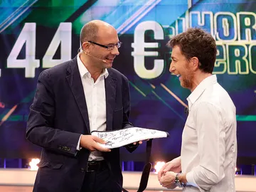 Cabestrillo solidario en El Hormiguero 3.0 Cabestrillo solidario en El Hormiguero 3.0
