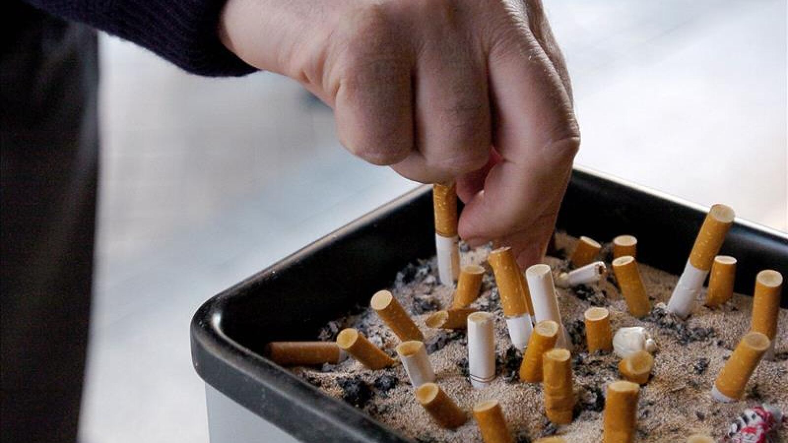 La OMS propone la supresión del tabaco en espacios frecuentados por niños