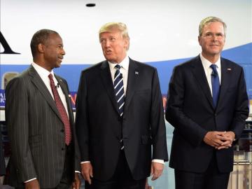 Los candidatos republicanos Ben Carson, Donald Trump y Jeb Bush. Los candidatos republicanos Ben Carson, Donald Trump y Jeb Bush.