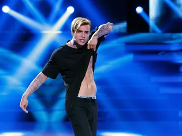 Adrián Rodríguez es Justin Bieber Adrián Rodríguez es Justin Bieber