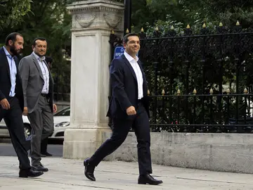 Alexis Tsipras jura su cargo como primer ministro griego por segunda vez en un año Alexis Tsipras jura su cargo como primer ministro griego por segunda vez en un año
