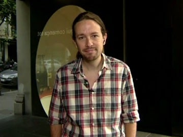 Pablo Iglesias, secretario general de Podemos, durante una entrevista en Espejo Público