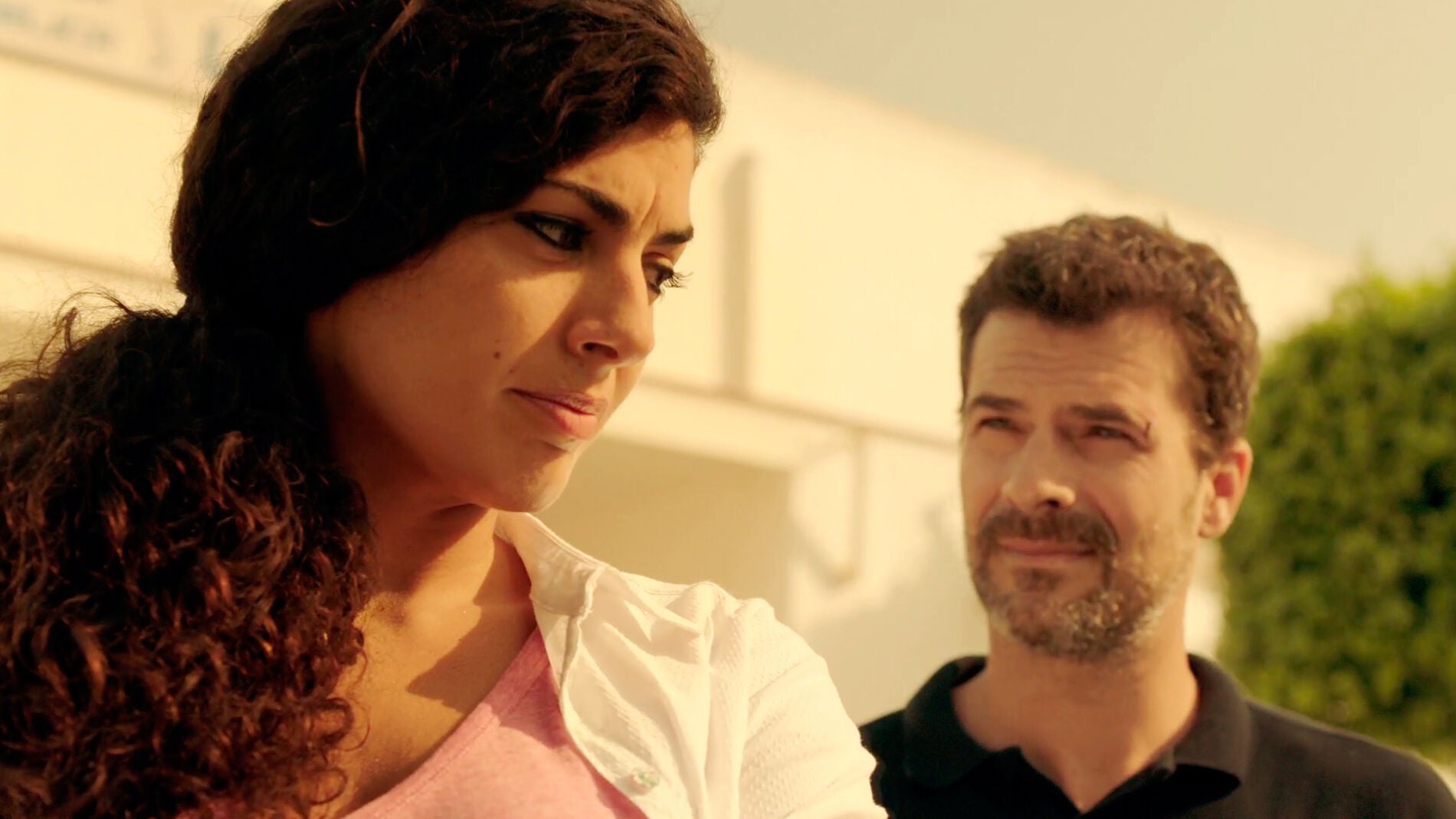 H&eacute;ctor descubre que Lola es gitana