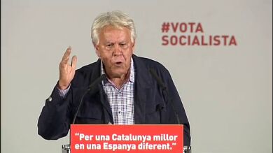 Felipe González dice que no es partidario de cambiar la Constitución “para liquidar España”