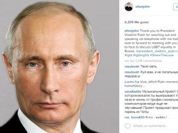 Instagram de Elton John agradeciendo la supuesta llamada de Putin