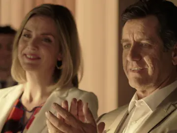 Así fue la donación de Juan al club de fútbol del Campoamargo Así fue la donación de Juan al club de fútbol del Campoamargo