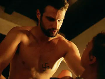 Sexo entre Pilar y Lucas Sexo entre Pilar y Lucas