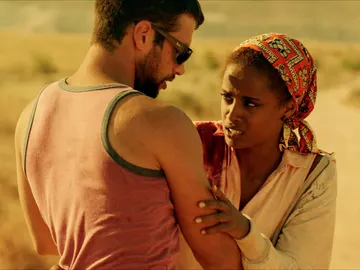 Lucas salva a Fara Lucas salva a Fara