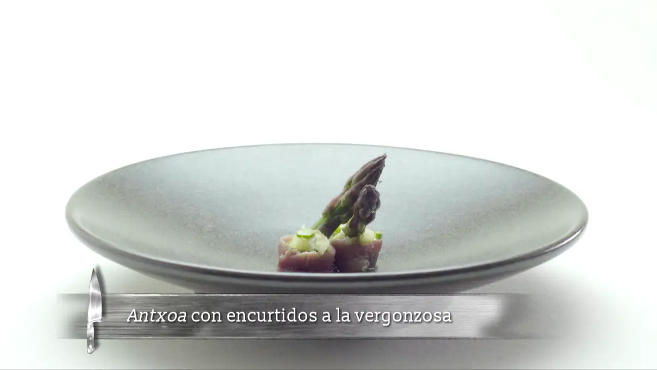 Antxoa con encurtidos a la vergonzosa