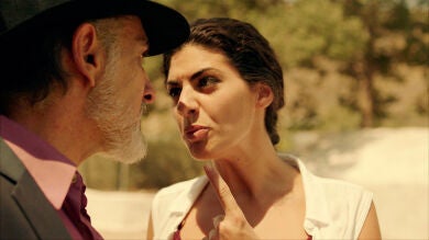 Lola a su padre: 