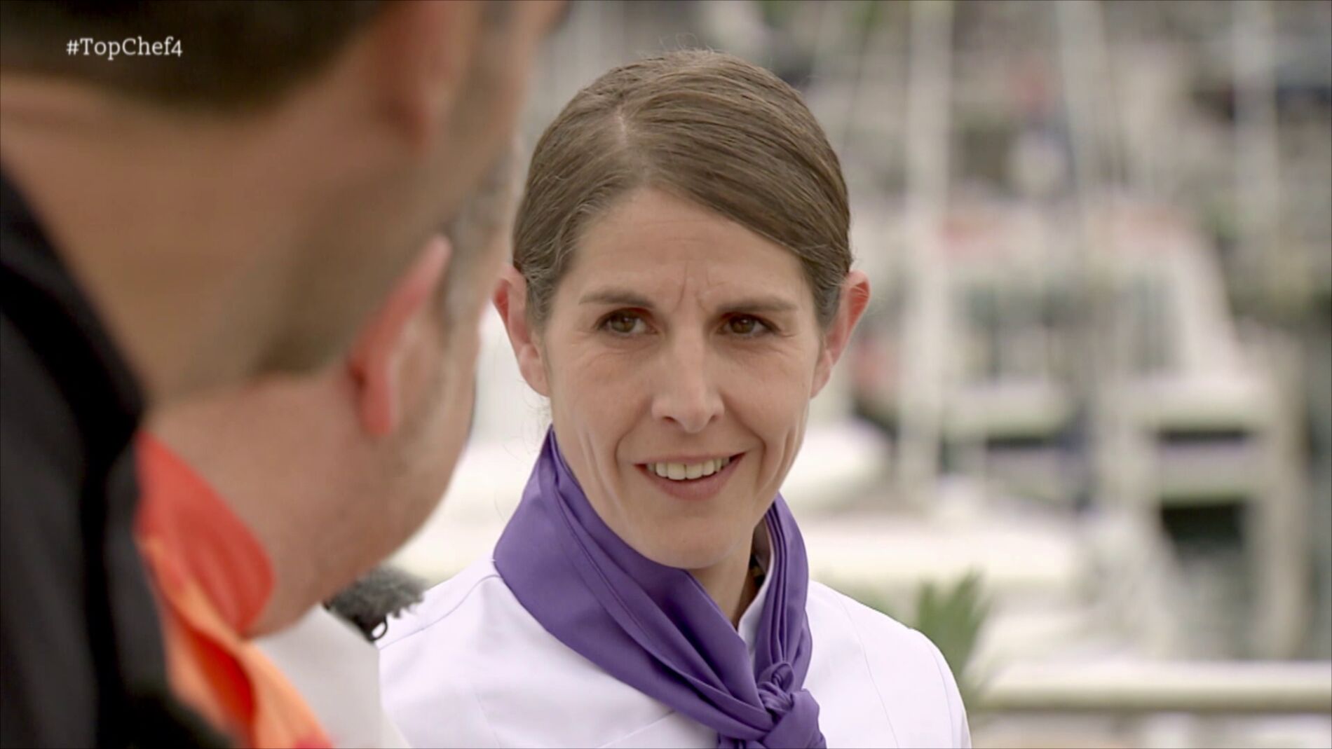 Mar&iacute;a elige los equipos y el pescado a cocinar