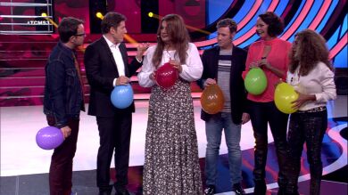 El Sevilla mejora su voz con unos globos de helio