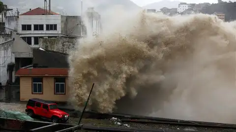 Tifón Mujigae. Tifón Mujigae.