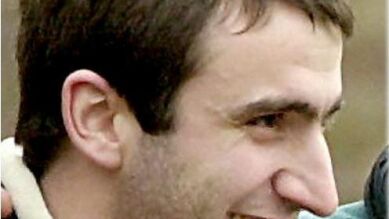 Detenido en París Egoitz Urrutikoetxea, el hijo del histórico etarra 'Josu Ternera'