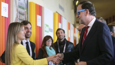 Rajoy asegura que bajará más los impuestos y dará facilidades a los emprendedores