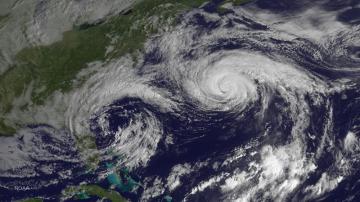 Imagen satelital del huracán Joaquín en el Océano Atlántico