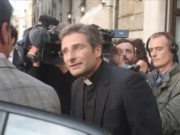El sacerdote polaco Krzysztof Charamsa, expulsado del Vaticano. El sacerdote polaco Krzysztof Charamsa, expulsado del Vaticano.