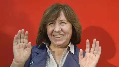 Svetlana Alexijevich, Nobel de Literatura 2015. Svetlana Alexijevich, Nobel de Literatura 2015.