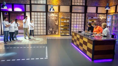 El jurado prueba los platos de la última oportunidad