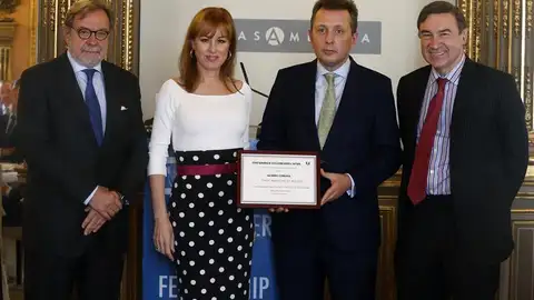 La directora de Informativos de Antena 3, Gloria Lomana, tras recibir el Premio 'First Amendment Award' La directora de Informativos de Antena 3, Gloria Lomana, tras recibir el Premio 'First Amendment Award'