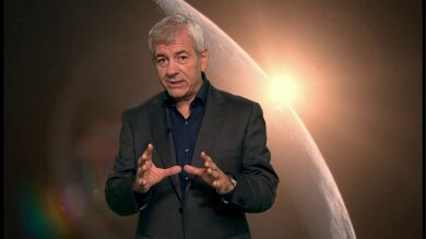 Carlos Sobera comienza el viaje de Cosmos
