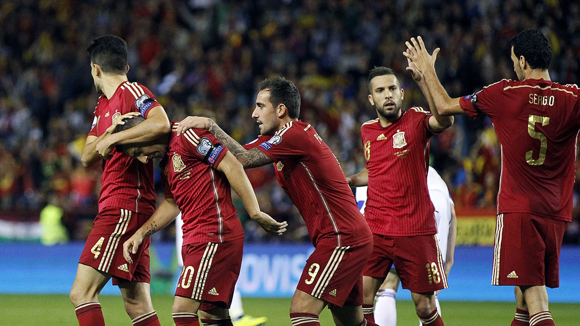 Los jugadores de la Selección celebran el gol de Cazorla Los jugadores de la Selección celebran el gol de Cazorla