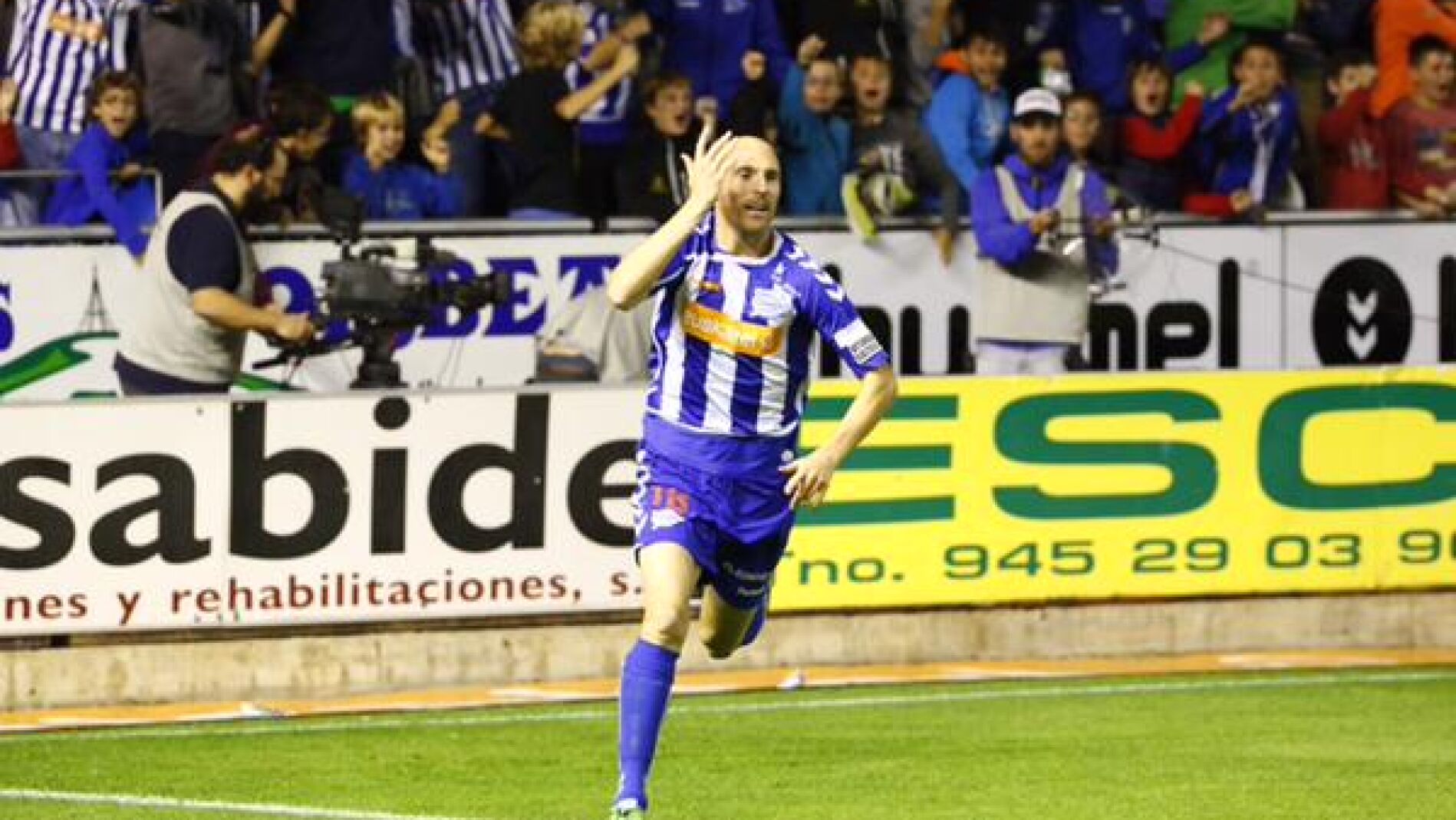 Toquero celebra su gol contra el Osasuna