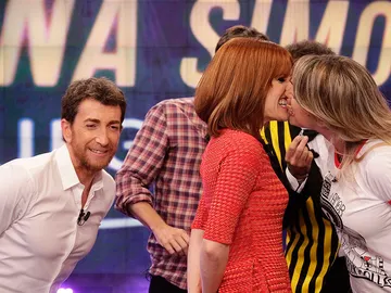 Anna Simon, Alexandra Jiménez y Pablo Motos en El Hormiguero 3.0 Anna Simon, Alexandra Jiménez y Pablo Motos en El Hormiguero 3.0