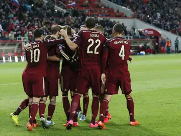Los jugadores rusos celebran un gol Los jugadores rusos celebran un gol