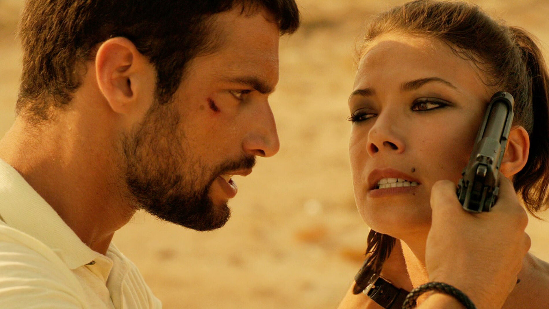 Pilar y Lucas en Mar de pl&aacute;stico