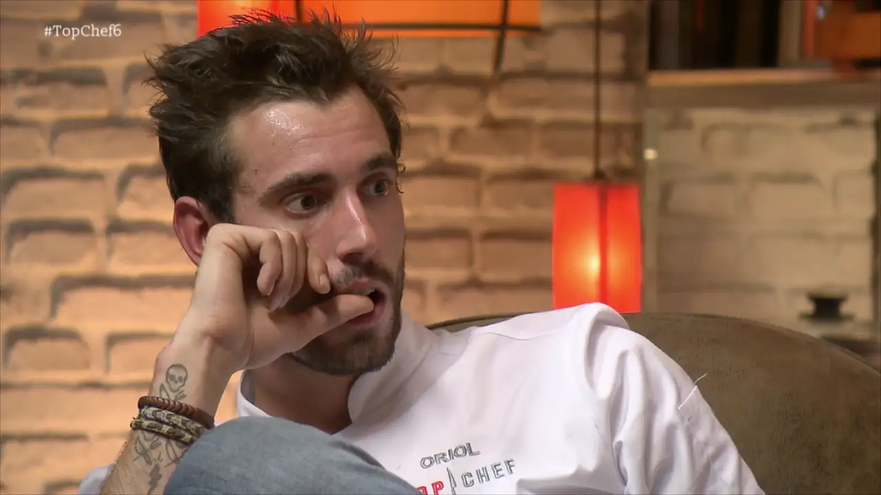 Oriol discute con Carlos en la despedida