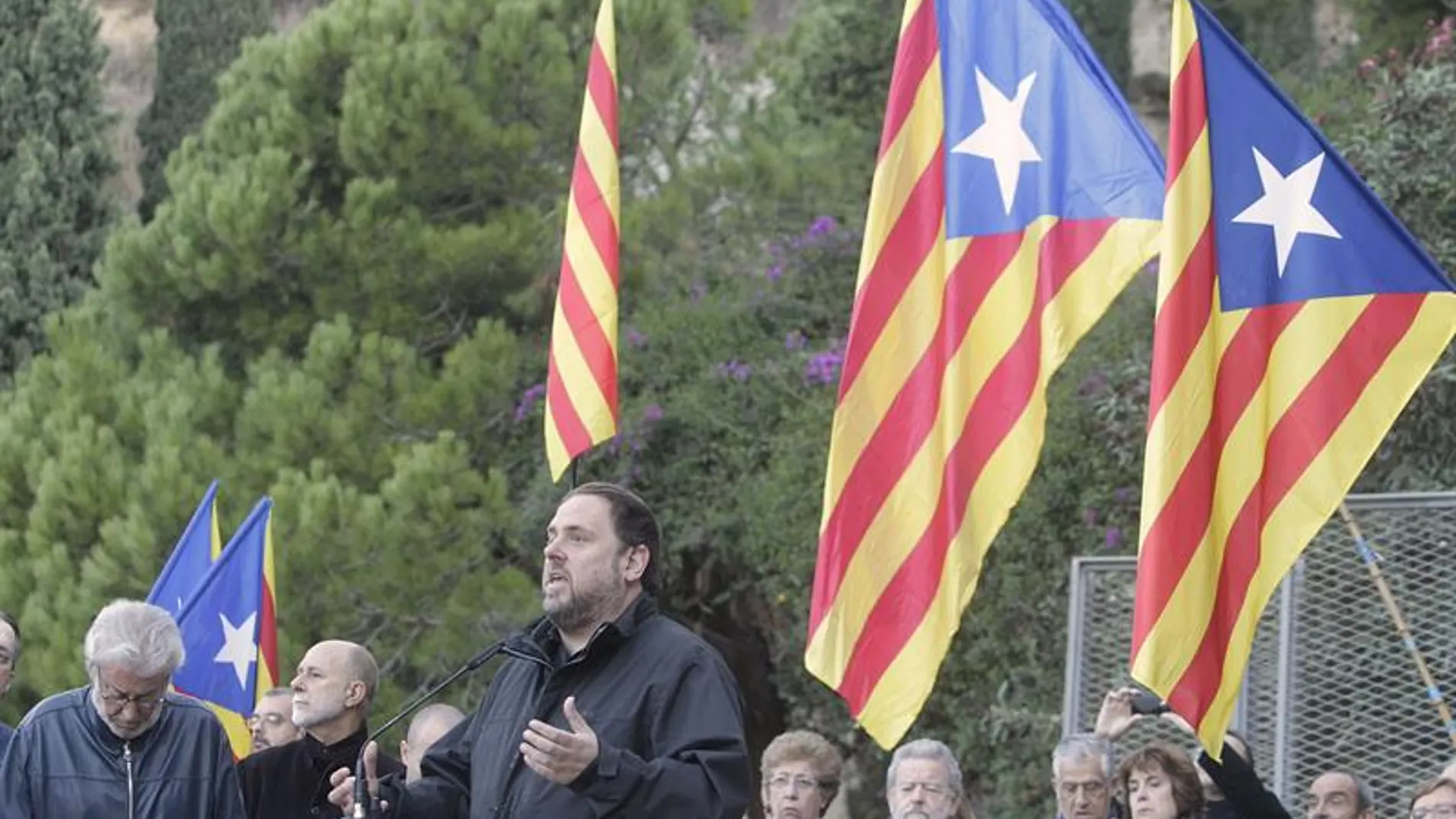 Oriol Junqueras en la ofrenda floral al expresidente de la Generalitat Lluis Companys. Oriol Junqueras en la ofrenda floral al expresidente de la Generalitat Lluis Companys.