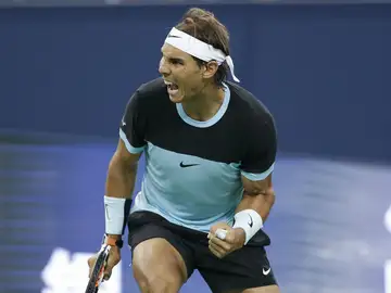 Nadal celebra un punto en Shanghái Nadal celebra un punto en Shanghái