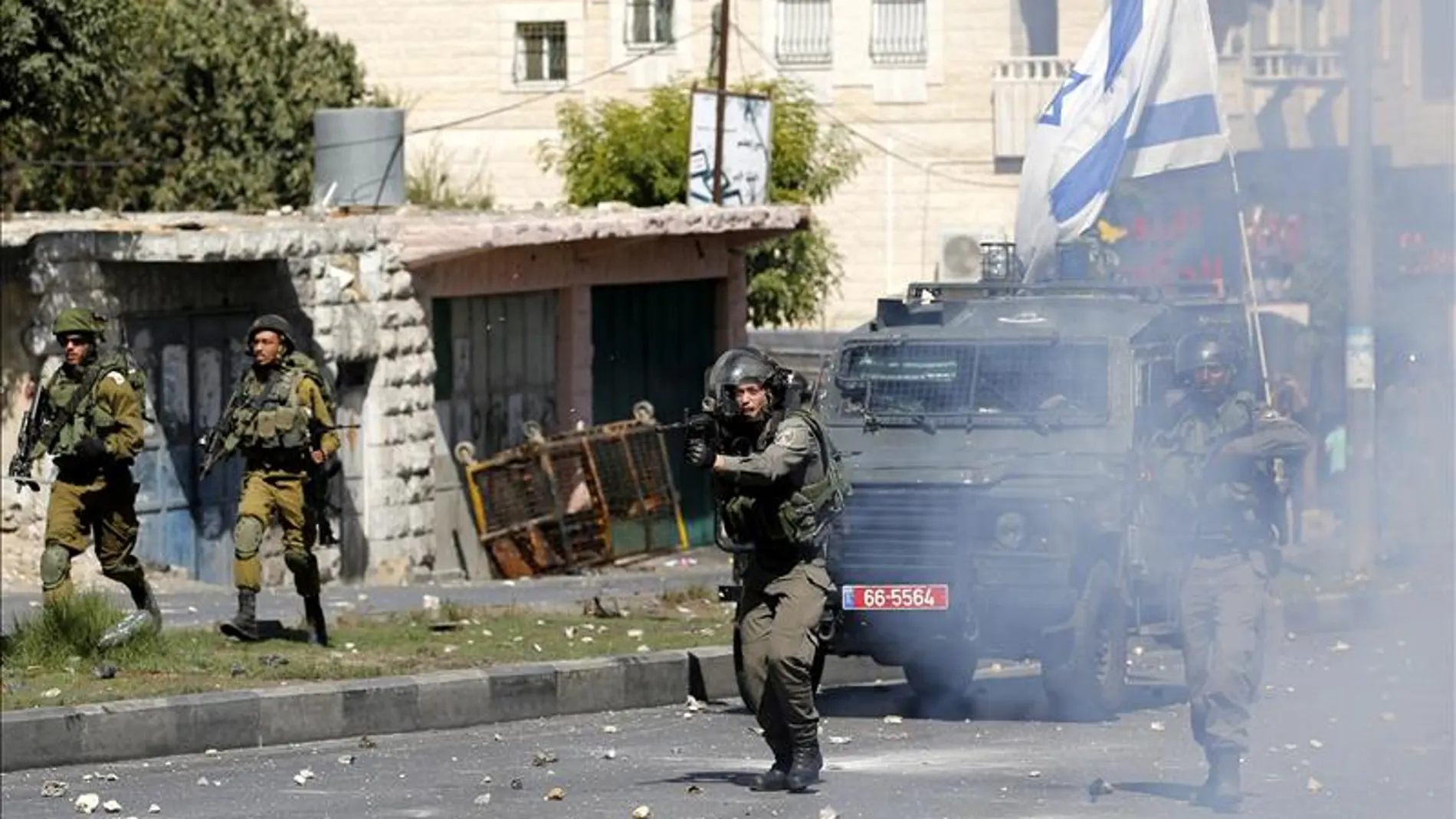 Nuevo intento de apuñalamiento en una base de la guardia fronteriza israelí en Hebrón Nuevo intento de apuñalamiento en una base de la guardia fronteriza israelí en Hebrón