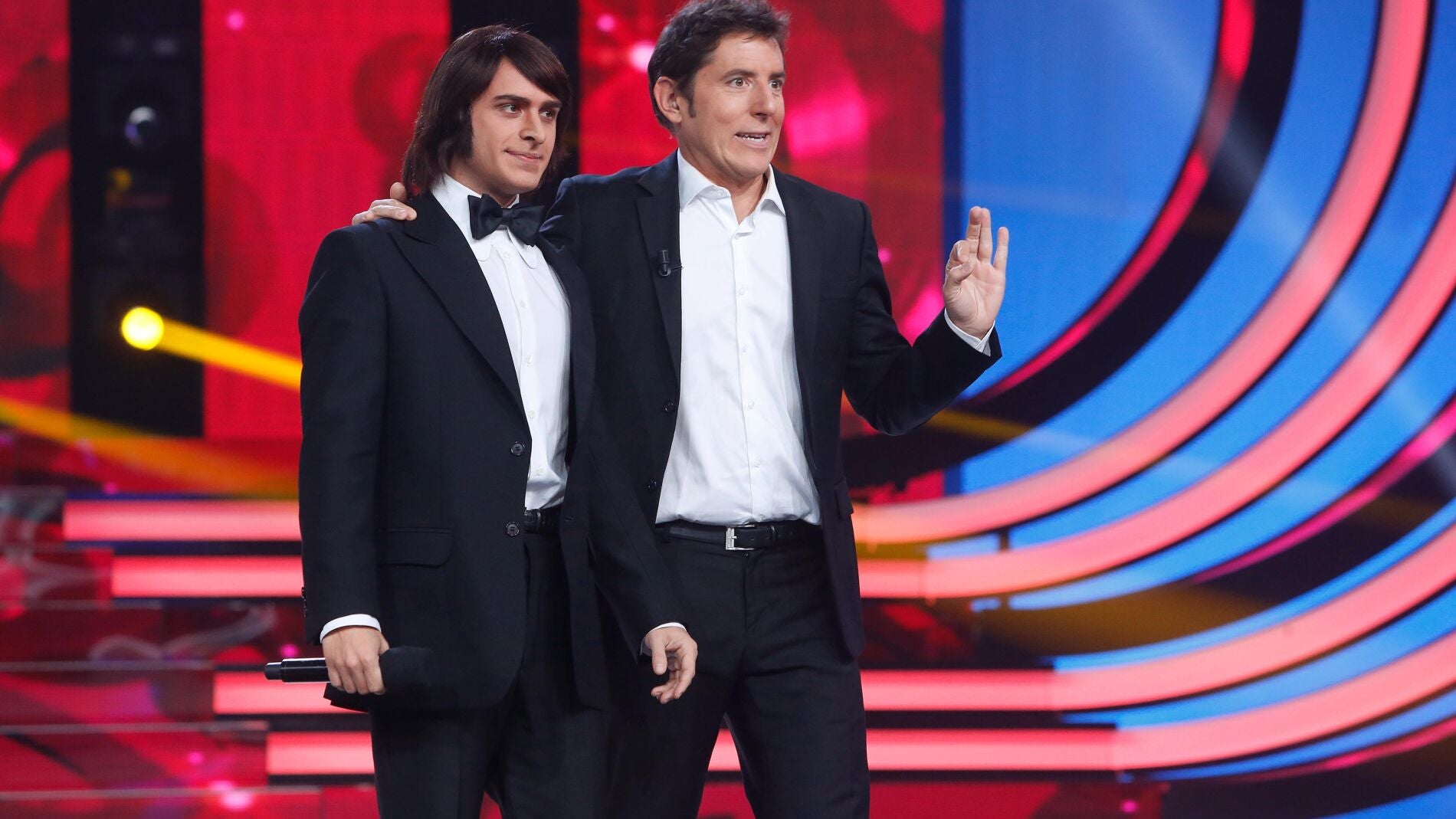 El jurado valora el esfuerzo de Adri&aacute;n Rodr&iacute;guez al imitar a Nino Bravo