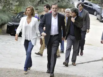 El presidente del Gobierno, Mariano Rajoy, junto a la secretaria general del PP, Dolores de Cospedal El presidente del Gobierno, Mariano Rajoy, junto a la secretaria general del PP, Dolores de Cospedal