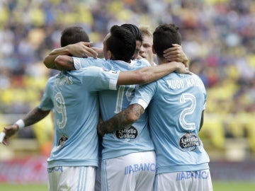 El Celta celebra un gol en El Madrigal