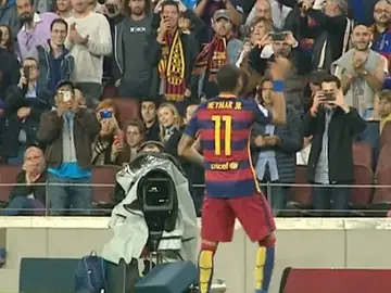 Neymar vuelve a bailar frente al Rayo Neymar vuelve a bailar frente al Rayo