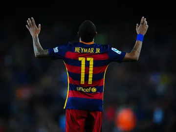 Neymar, celebrando un gol Neymar, celebrando un gol