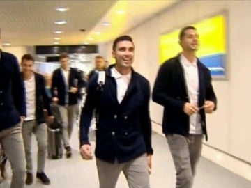 Los jugadores del Sevilla, a su llegada a Manchester